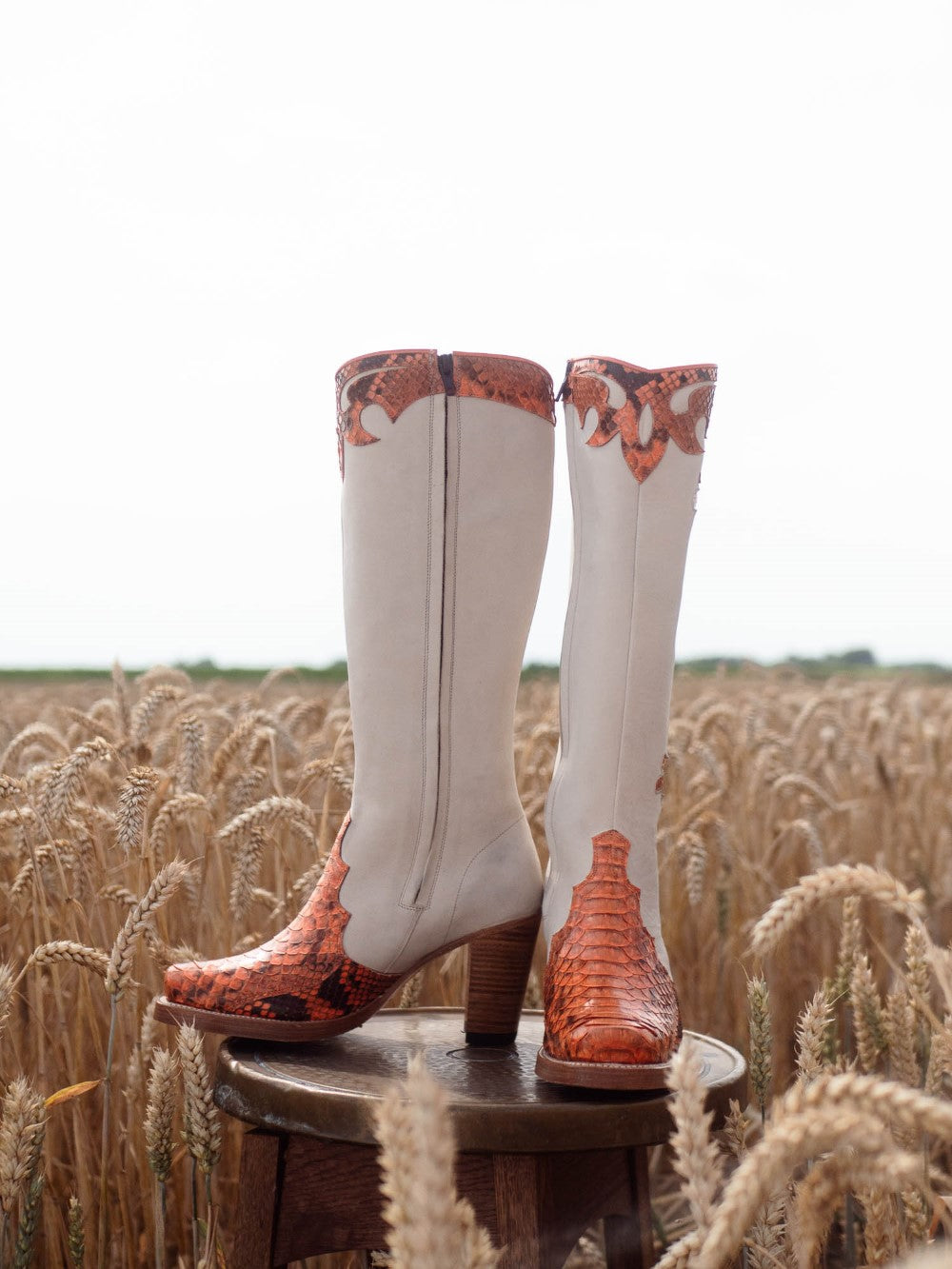 Sendra retro boots orange white