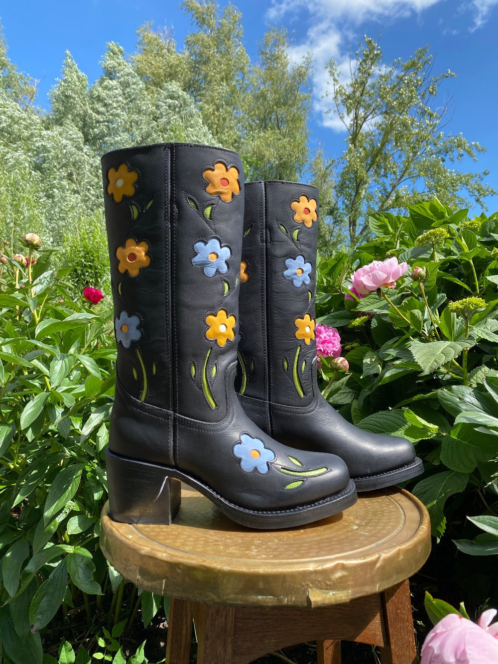 Flower Boots Black Mat