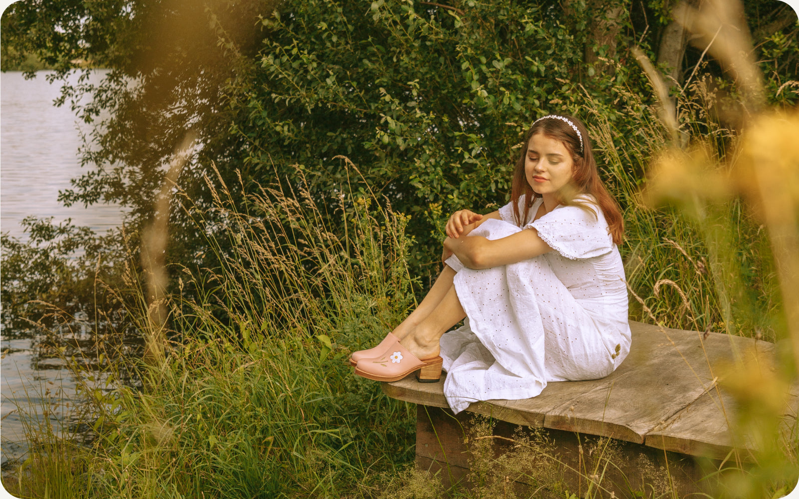 Dandelie's Bridal Boots and Vintage Dresses